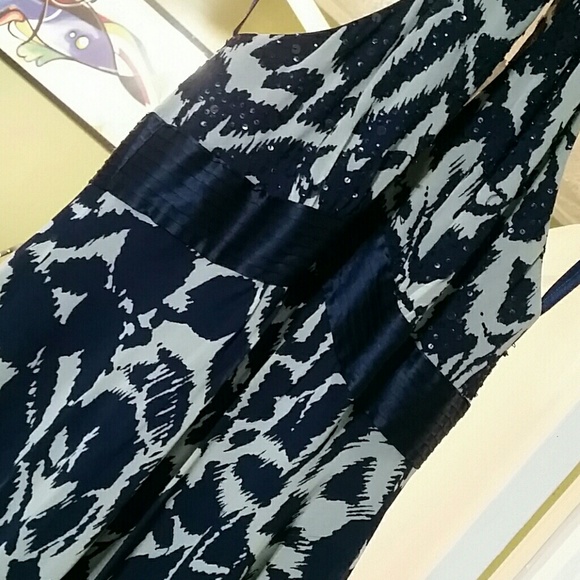 BCBGMAXAZRIA MAXI DRESS - Picture 3 of 7